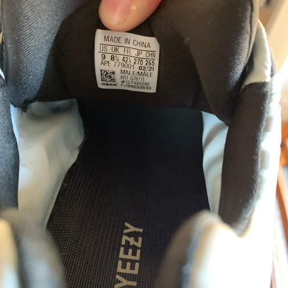 Yeezy 700 mnvn - Picture 4 of 6